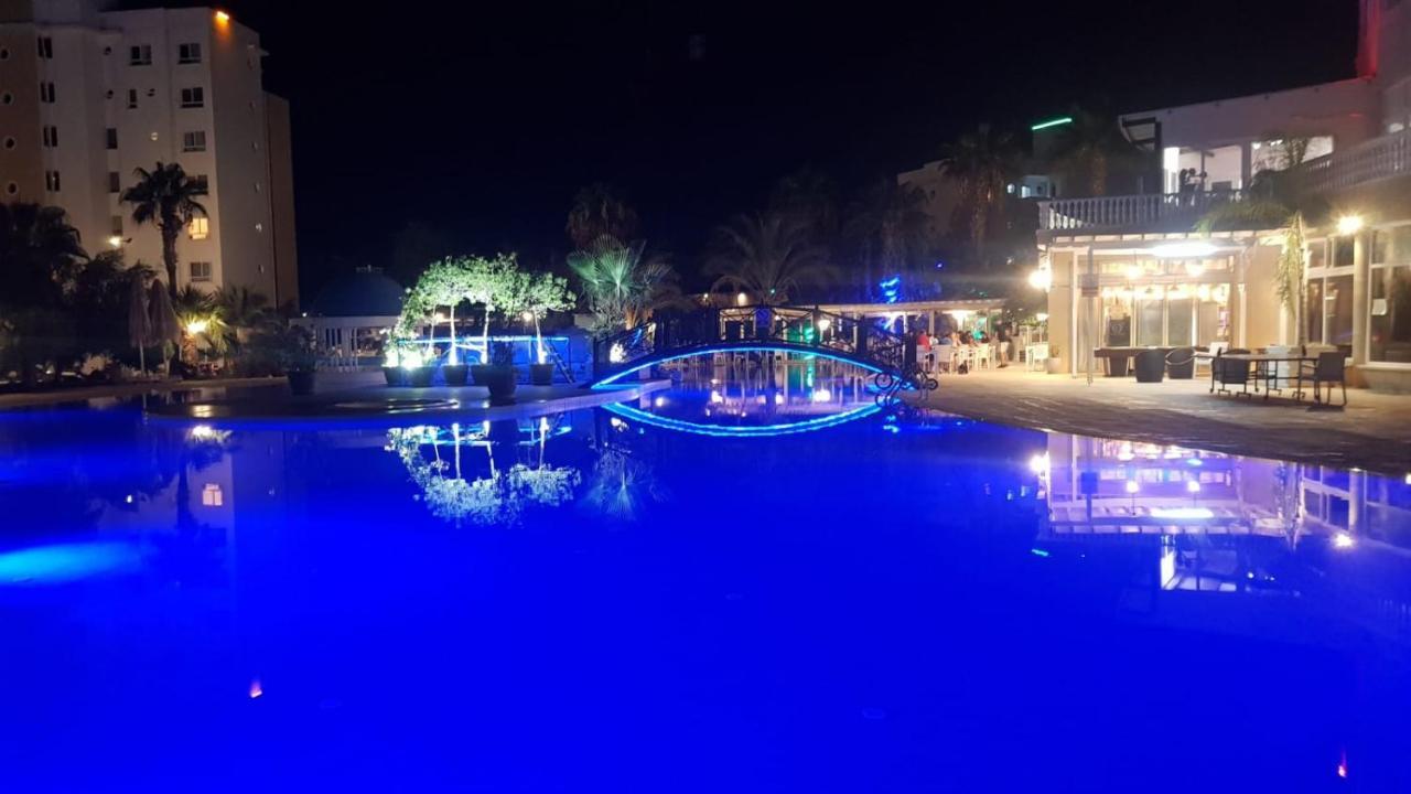 Caesar Resort Flavius: Smart Apartment in Northern Cyprus Trikomo Exterior photo