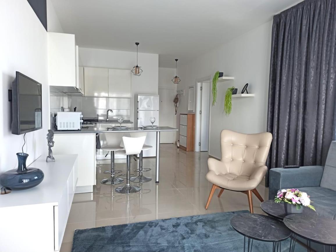 Caesar Resort Flavius: Smart Apartment in Northern Cyprus Trikomo Exterior photo